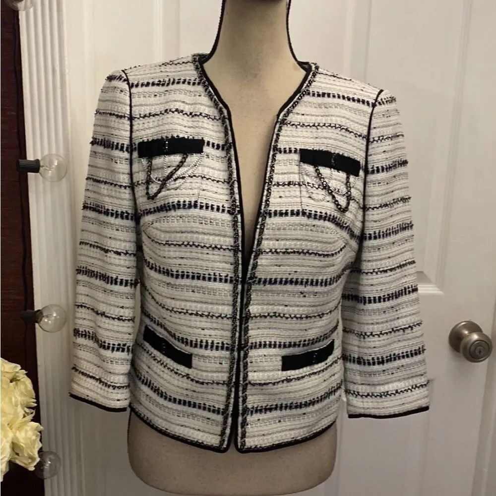 WHBM Elegant Black and White Women's tweed Jacket, US6